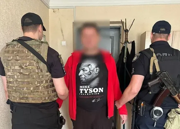 Дніпрянин вдарив ножем комунальника під час робіт