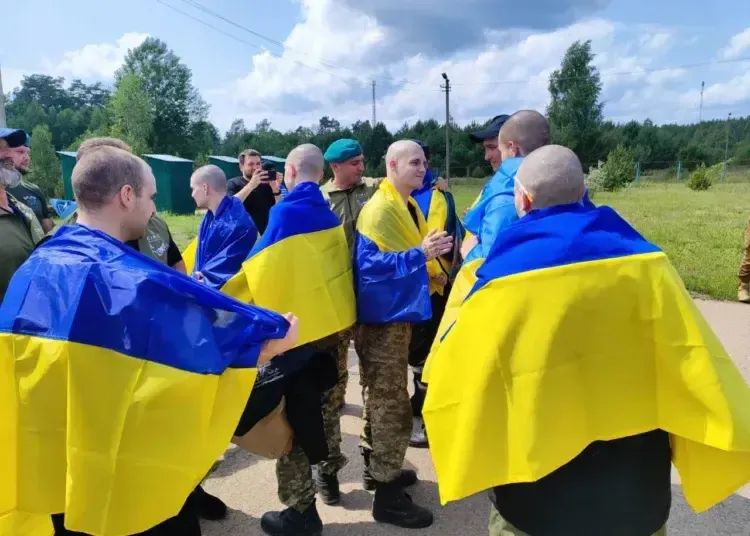 З російського полону додому повернулися 5 мешканців Дніпропетровщини
