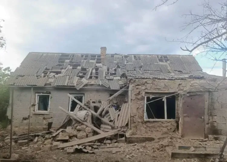 Російські удари по Дніпропетровщині: руйнування, поранені, пожежі
