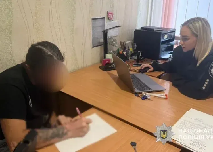 У Самарі жінка півроку носила в сумці гранату