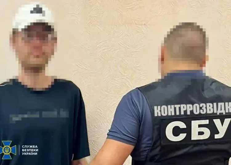 СБУ впіймала шпигуна рф, який ховав камеру в коробці з-під соку, щоб стежити за ЗСУ