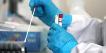 Ботулізм, хвороба Лайма, скарлатина: чим зараз хворіють на Дніпропетровщині