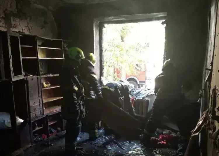 Діти були вдома самі: у Кривому Розі розслідують загибель двох діток