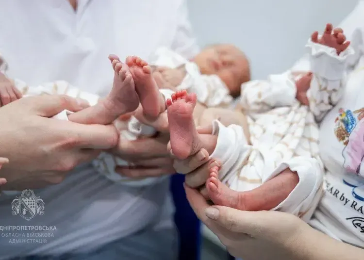 У Дніпрі народилося одразу дві трійні