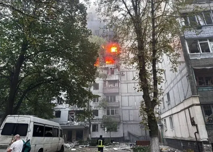 Вбили людину, влучили у багатоповерхівку та склад АТБ - наслідки атаки на Дніпро 20 вересня