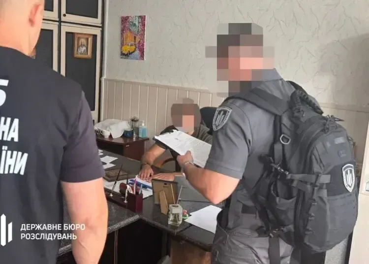 У Дніпрі судитимуть екс-посадовця лікарні: вимагав хабар у пораненого бійця