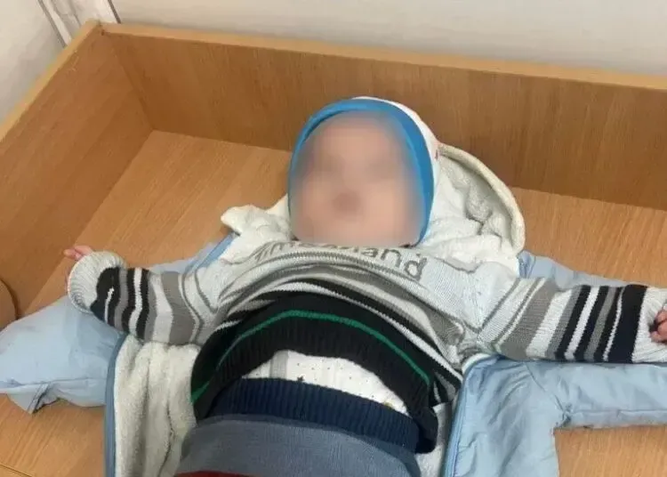 У 17-річної дівчини з Кривого Рогу забрали 5-місячну доньку, бо та не піклувалася про дитину