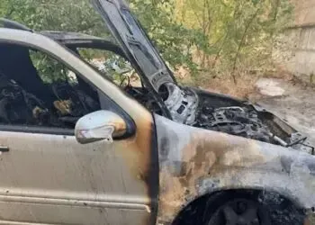 У Дніпрі 22-річний хлопець підпалив авто через сварку на СТО