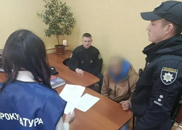 На Дніпропетровщині двоє чоловіків убили 84-річного дідуся заради кількох тисяч гривень