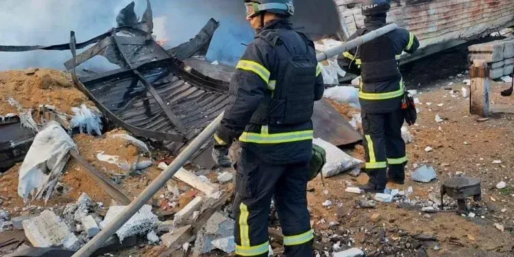 У Дніпрі та області ліквідовують наслідки нових російських атак