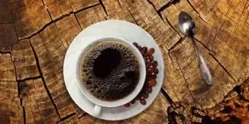 Чи можна пити каву перед сном: корисні поради