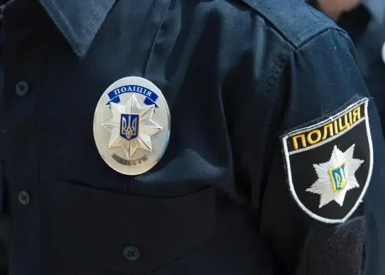 У Кривому Розі агресивний чоловік напав на поліцейського під час сімейної сварки