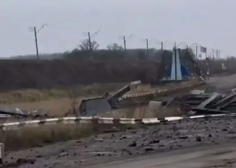 На кордоні Дніпропетровщини росіяни вдарили КАБом по блокпосту