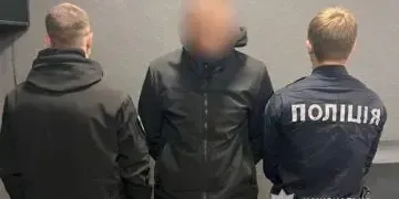 У Дніпрі мародер виніс техніку із пошкодженого після обстрілу закладу