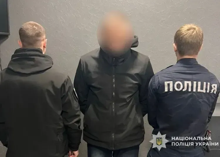 У Дніпрі мародер виніс техніку із пошкодженого після обстрілу закладу