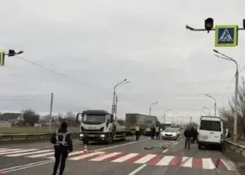 Трагедія у Дніпрі: маршрутка збила жінку, після чого її переїхали ще два авто