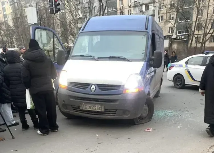 У Дніпрі сьогодні чоловік порізав двох представників ТЦК: що відомо