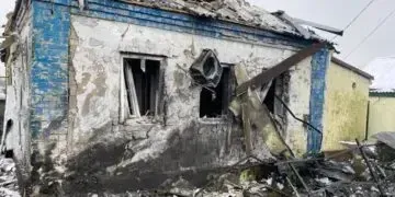 Масштабна атака на два райони Дніпропетровщини: що відомо