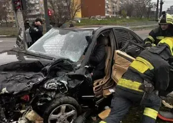Масштабна ДТП у Дніпрі: три авто зіштовхнулися