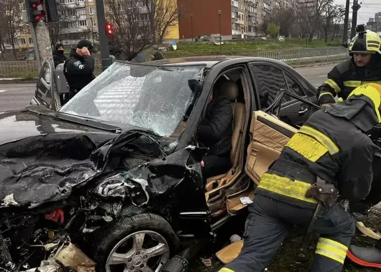 Масштабна ДТП у Дніпрі: три авто зіштовхнулися