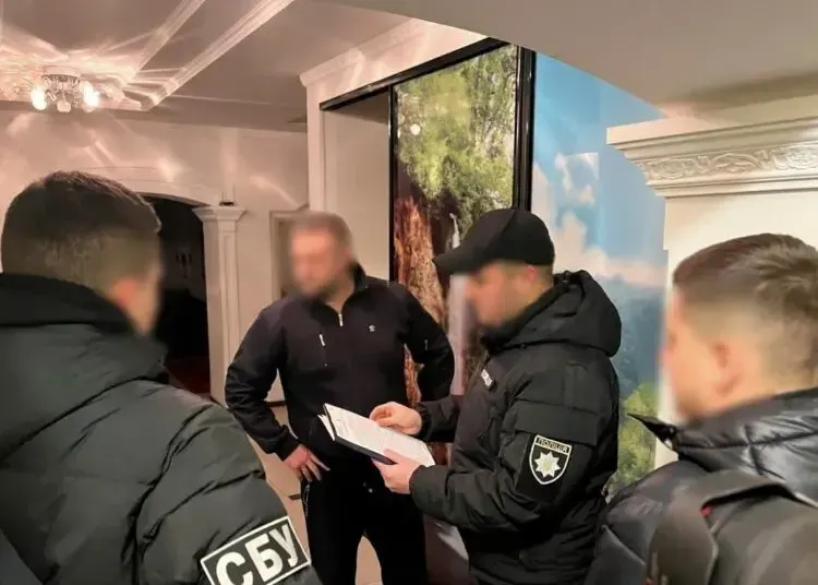 Депутат з Дніпра замість відрядження відпочивав у Греції