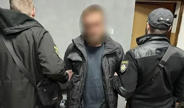 На Дніпропетровщині розшукали чоловіка, який поранив знайомого ножем та втік