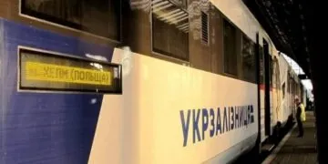Провідник «підставив» весь поїзд: пасажири рейсу Дніпро - Холм застрягли на морозі
