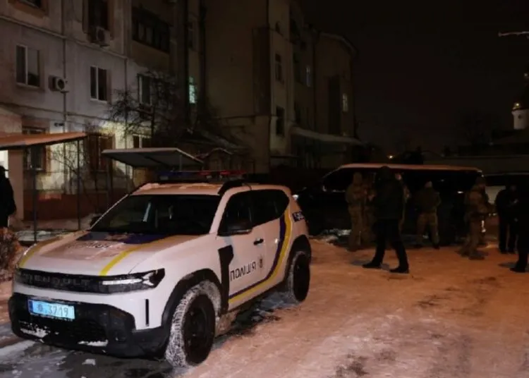 У Дніпрі військовий у СЗЧ взяв матір у заручники: ввели спецоперацію