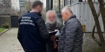У Дніпрі онколог залишив сервертку в тілі жінки та запевняв, що "все загоюється"