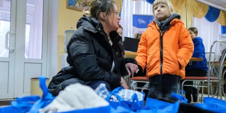 З 40 населених пунктів Дніпропетровщини примусово вивезуть дітей