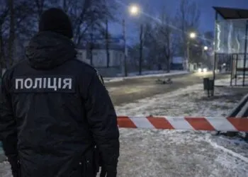 На Дніпропетровщині бʼють на сполох: правоохоронці закликають негайно йти в укриття