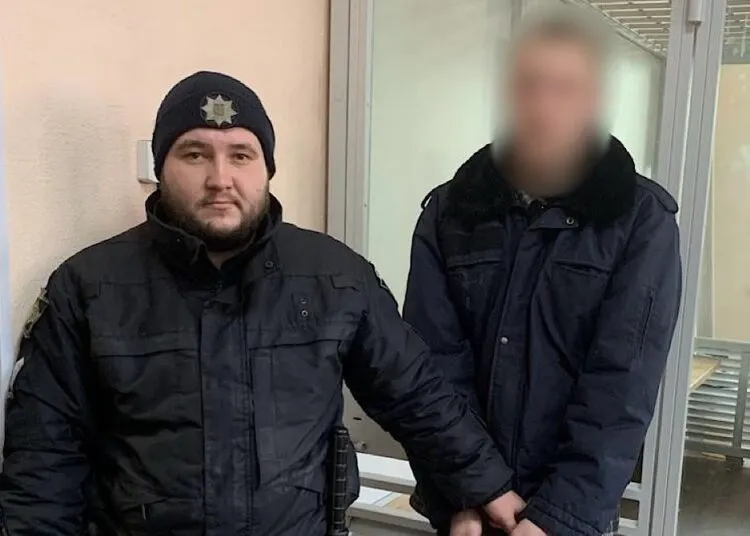 На Дніпропетровщині юнак зарубав вітчима сокирою
