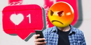Тюрма за «хейт»: у Раді пропонують до 10 років ув'язнення за погрози чиновникам в соцмережах