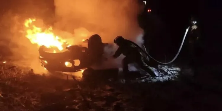 Згорів заживо у власному авто: нічна трагедія під Кривим Рогом