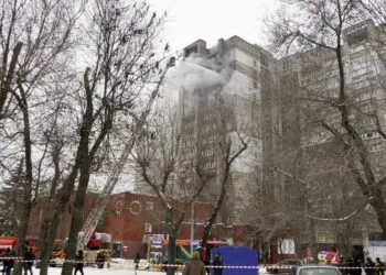 Обстріли Дніпра і Кривого Рогу: приліт у багатоповерхівку, десятки постраждалих