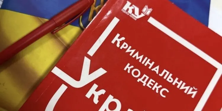 Посадовець на Дніпропетровщині «наварив» 2 мільйони на ремонті доріг