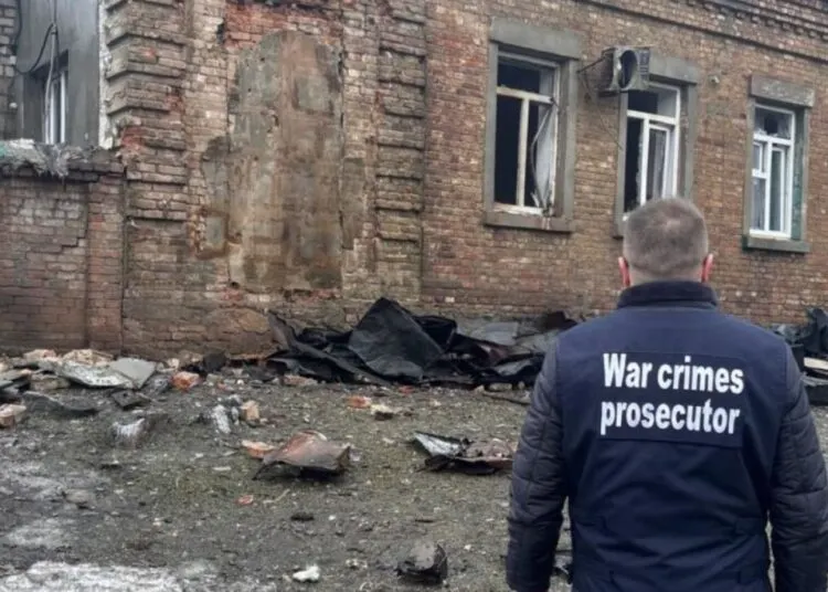 Масована атака на Дніпро: четверо поранених, серед них діти