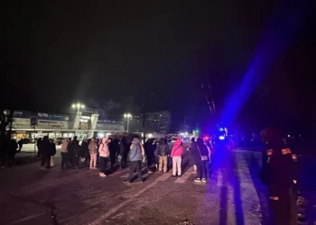 У Дніпрі люди перекрили вулицю через блекаут