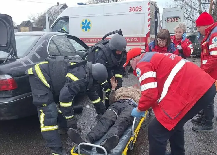 ДТП на Дніпропетровщині: рятувальникам довелося виносити постраждалих із понівечених авто
