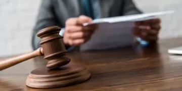 У Кривому Розі засудили чоловіка, який під час п'яної сварки вбив власну матір і вкрав її телефон