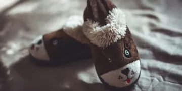 Дитячі тапочки коричневого кольору