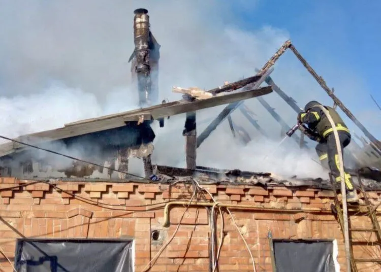 На Дніпропетровщині росіяни вбили пенсіонера та поранили шістьох людей