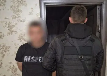 У Дніпрі попутник з ножем пограбував жінку, яка зголосилася його підвезти