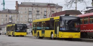 Ремонт на проспекті Науки: графік змін транспорту в Дніпрі 4-7 квітня
