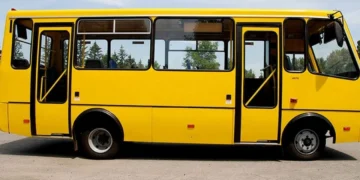 На Дніпропетровщині скасували розклад автобусів через загрозу обстрілів