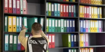 У Дніпрі закрили кол-центр, який шантажував військових та цивільних