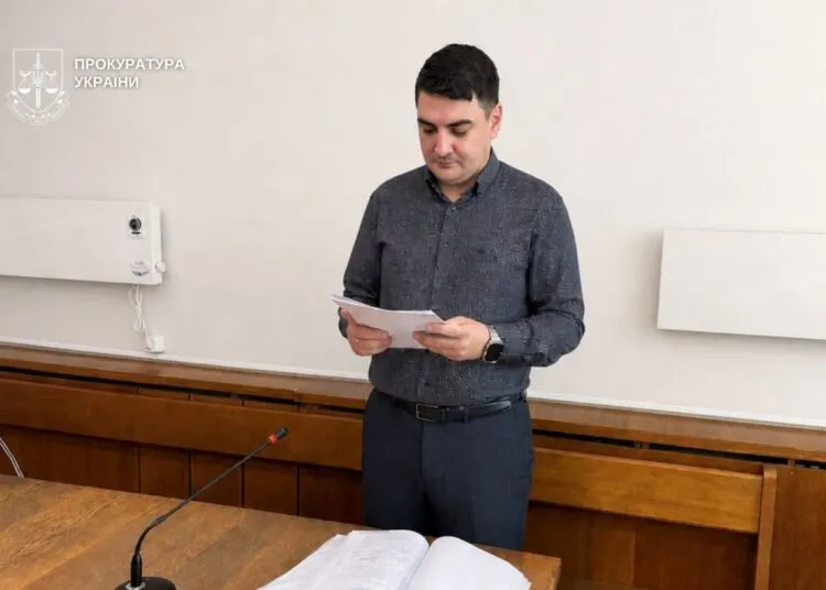 У Дніпрі чоловік ґвалтував свою доньку та знімав це на відео для даркнету