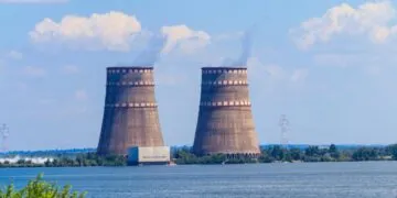 Окупанти з території ЗАЕС атакували кафе на Дніпропетровщині: є постраждалі