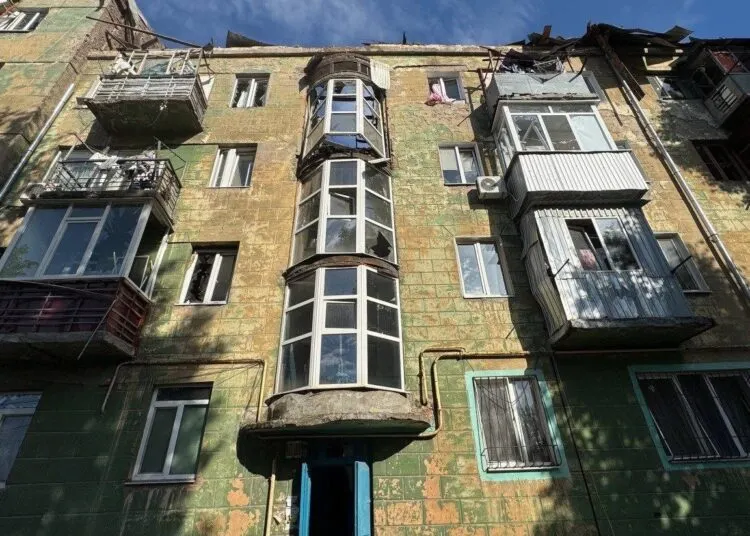 Обстріл Дніпра: кількість постраждалих зросла до 14 осіб, серед них підліток