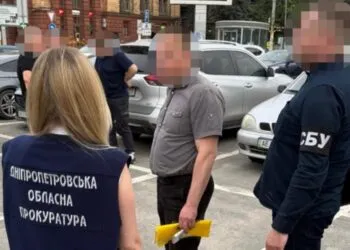 У Дніпрі взяли під варту адвоката через схему з відстрочками